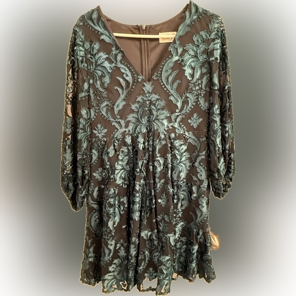 Eliza J Elegant Cocktail Dress - Picture 11 of 11